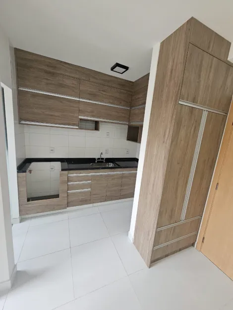 Apartamento / Padrão em Jundiaí , Comprar por R$490.000,00