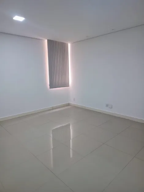 Apartamento / Padrão em Jundiaí 