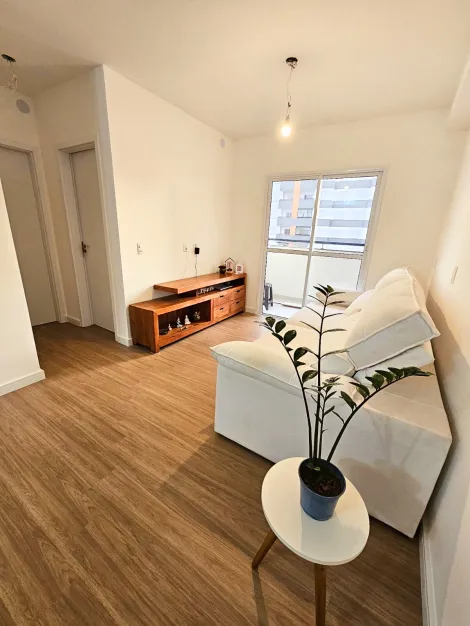 Apartamento / Padrão em Jundiaí 