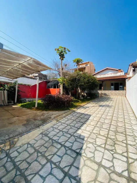 Casa / Padrão em Campo Limpo Paulista , Comprar por R$335.000,00