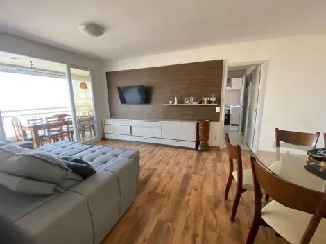 Apartamento / Padrão em Jundiaí 