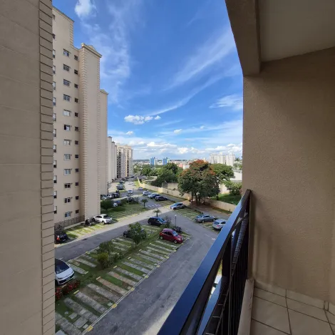 Apartamento / Padrão em Jundiaí Alugar por R$2.000,00